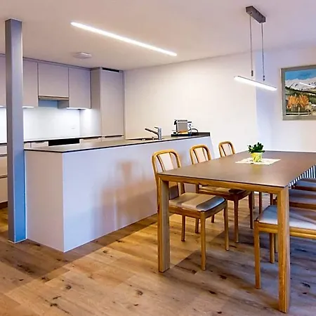 Portjengrat 3*