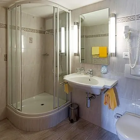 Portjengrat 3*
