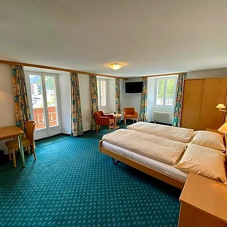 Hotel Portjengrat 3*