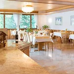 Hotel Portjengrat